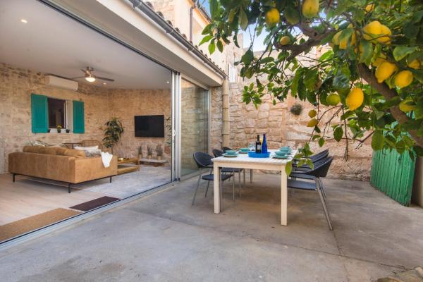 Casa La Limonera. Townhouse with pool for up to 6 persons in Santanyi, Забронировать Дом для отпуска Сантаньи Майорка