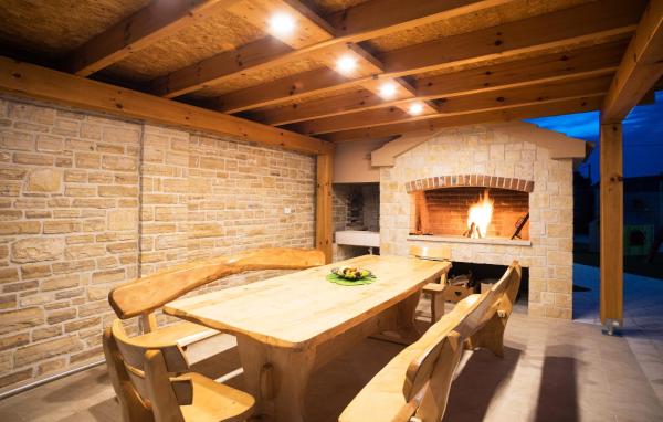 Luxury villa with a swimming pool Pridraga - Cuskijas, Novigrad - 19461