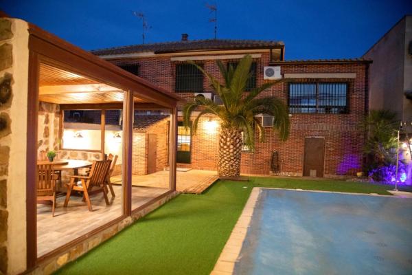TOLEDO ENCANTADO Piscina y BBQ privada 2,5 km de Puy du Foy, Забронировать Дом для отпуска Архес Кастилия-Ла-Манча