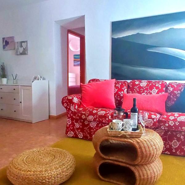 Casa Nela. Rural y acogedora en Las Puntas El Hierro, Забронировать Дом для отпуска Лас-Пунтас Иерро