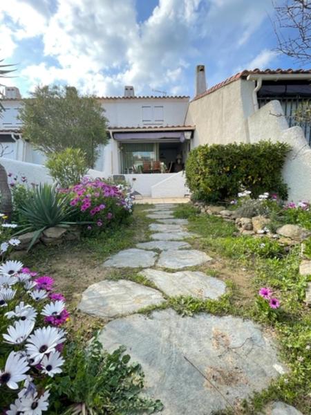 Maison avec jardin sur SAINT PIERRE LA MER 6STP73, Забронировать Вилла Виллы Сен-Пьер-ла-Мер, Вилла