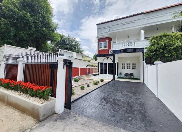 Boxsoon Nimman 2 # 4beds 3baths