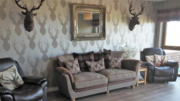 Valhalla Brae, 3 Bed House on NC500 with Beautiful Castle and Sea Views, Забронировать Дом для отпуска Кейсс Caithness