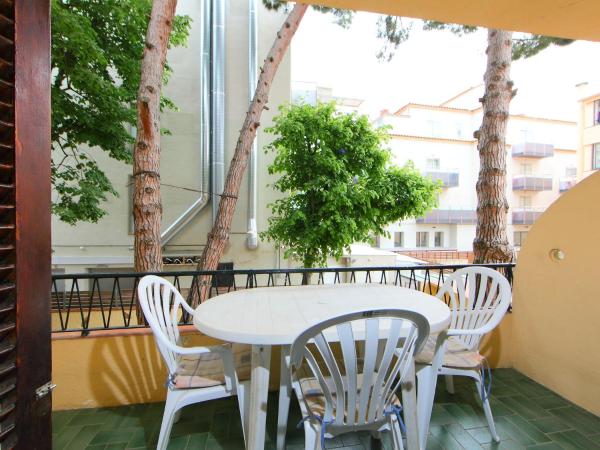 Apartment Aquarius by Interhome
