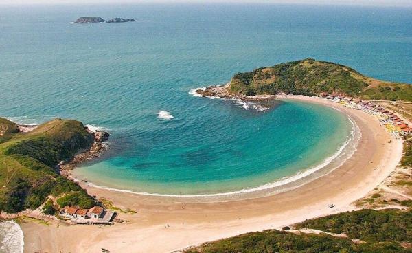 Cabo Frio, casa aconchegante, com menor preço, Забронировать Дом для отпуска Отели штата Рио-де-Жанейро с парковкой, Парковка