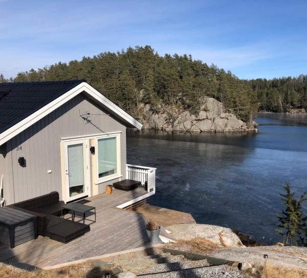 Lyseren waterfront cabin