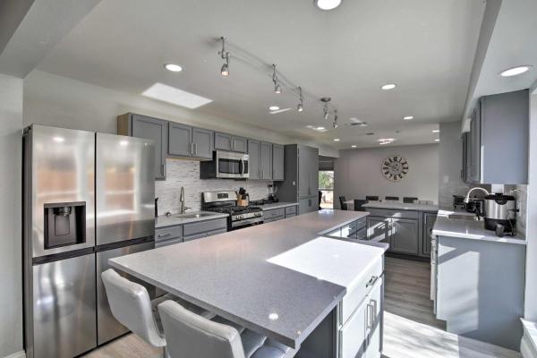 17 Mi to Dallas Richardson Home with Hot Tub