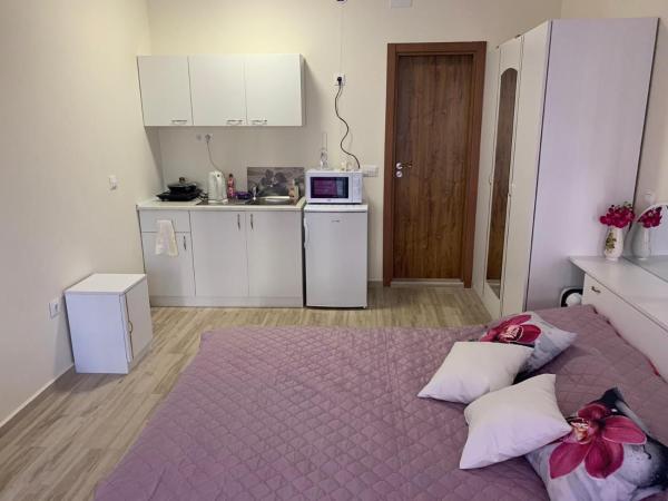Luxury Orchid apartment with a garden in a private hotel complex Cascadas Bulgaria