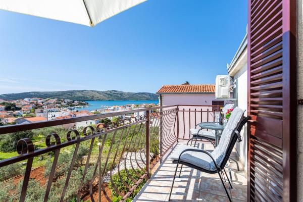 Apartments Jozic