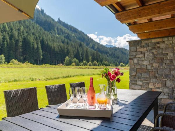 Pinzgau Lodge 2D, Забронировать Шале Отели Циллерталь Арены с парковкой, Парковка
