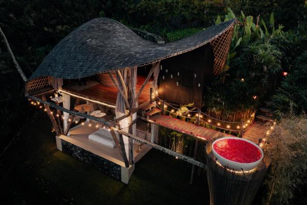 Camaya Bali - Magical Bamboo Houses, Забронировать Вилла Виллы Селат, Вилла