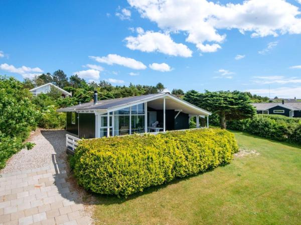 6 Person Holiday Home in Ebeltoft