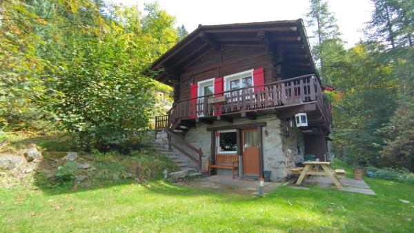 Petit chalet rustique et bucolique, Забронировать Шале Бовернье Вале