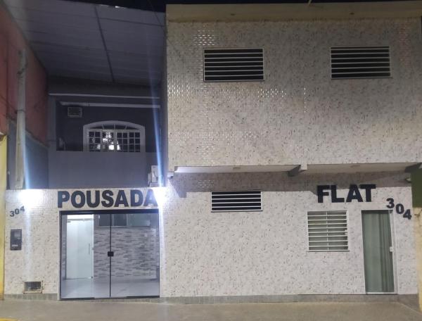 Pousada Quarto com tv,ar,frigobar,wifi e garagem, Забронировать Гостевой дом Отели Сан-Паулу с парковкой, Парковка