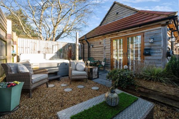 Countryside Barn with Hot Tub in New Forest, Забронировать Дом для отпуска Хордл Хэмпшир