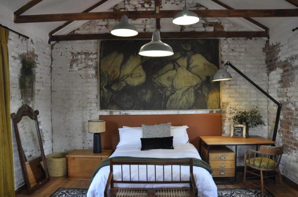 SOUSIE\S RUSTIC STAY