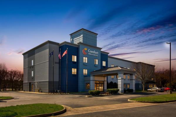 Comfort Inn & Suites Ashland - Richmond North