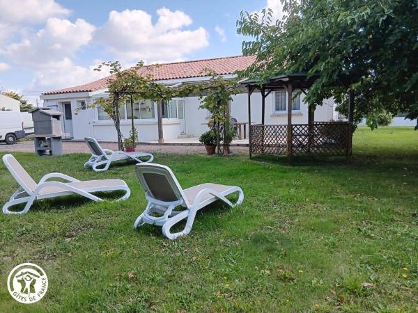 Maison rénovée avec grand jardin, proche des Sables-d'Olonne, 4 chambres, terrasse et Wifi - FR-1-426-187