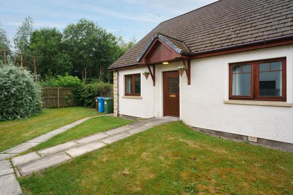 The Nook Holiday Cottage, Забронировать Вилла Отели Cairngorms с парковкой, Парковка