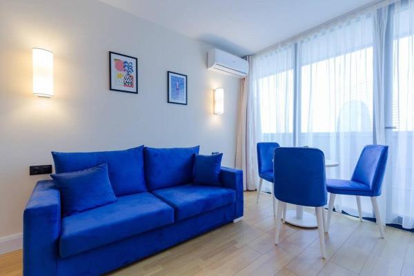 1BR Apt with Sea View and balcony