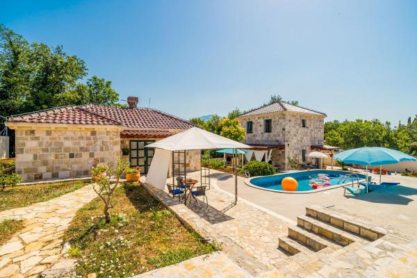 Dubrovnik Chalets - 2 Charming Stone Houses