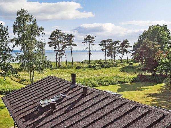 4 person holiday home in Knebel, Забронировать Дом для отпуска Кнебель Центральная Ютландия
