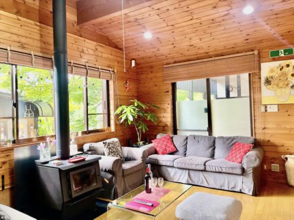 Foresta Karuizawa 1, Забронировать Гостевой дом Oiwake Нагано