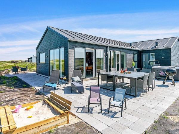 10 person holiday home in Løkken