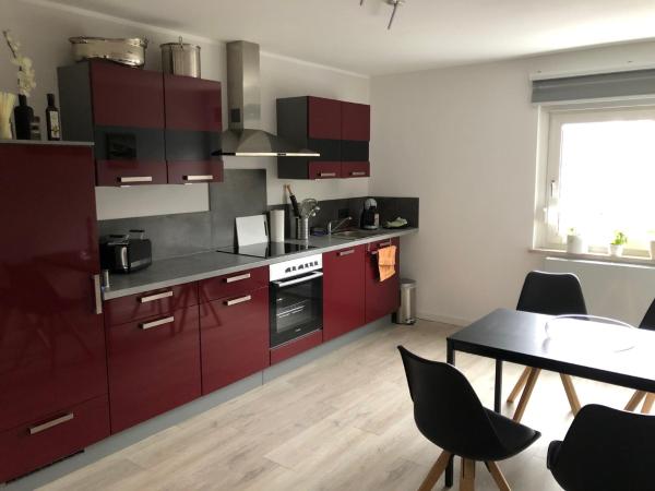Body Kult Loft - Modernes Appartement mit 2 separaten Schlafzimmern - kostenlose Parkplätze direkt an der Unterkunft