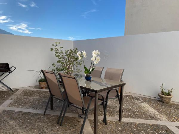 casa nuria, en el centro, al lado de la escalinata del calvario para 6 personas