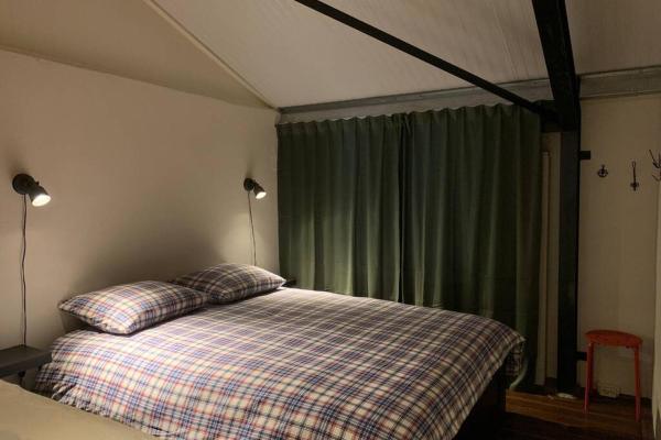 Karibu de Stallen (met Sauna en Stoom douche)