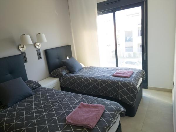 Oasis Beach 8 Top floor apartment in Torrevieja Punta Prima