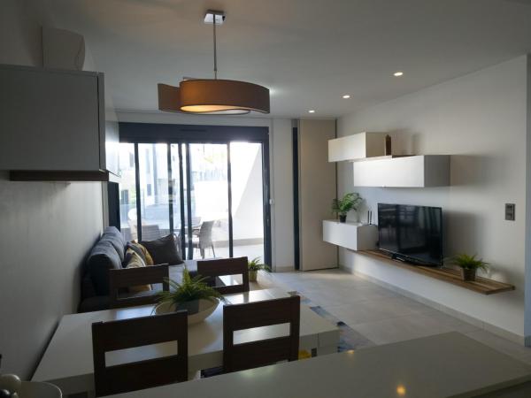 Oasis Beach 8 Top floor apartment in Torrevieja Punta Prima