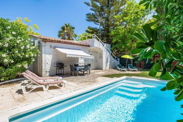 Casa Enriqueta, Забронировать Дом для отпуска Отели Плайя-де-Муро с парковкой, Парковка