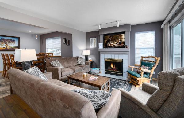 Blue Granite Off Main Townhome: Updated, Great Location, Забронировать Дом для отпуска Виллы Фриско, Вилла