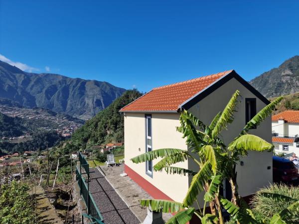 Zef's chalet, Забронировать Шале Senhora do Rosário Архипелаг Мадейра