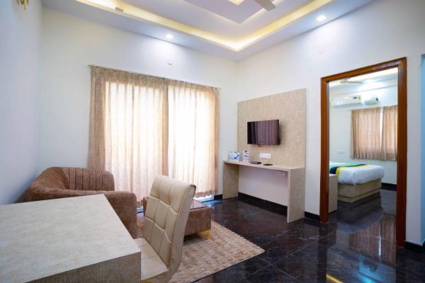 Treebo Galaxy Kings Suites Near Manyata Tech Park