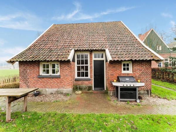 House in Former Bakspieker in Rural Location near Enschede