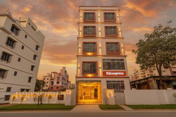 FabExpress Step Inn - Nr Biswa Bangla Gate
