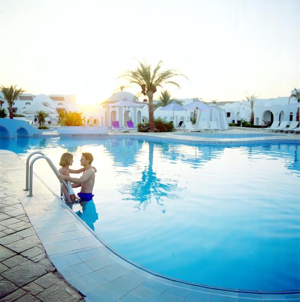 Sonesta Beach Resort & Casino