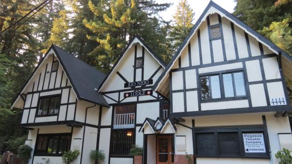 Rio Nido Lodge at the Russian River