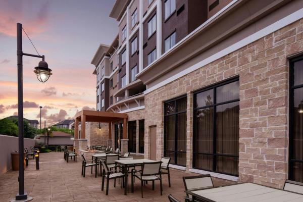 Courtyard By Marriott Houston Kingwood