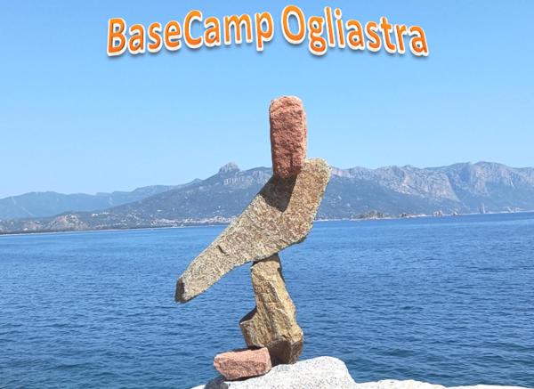 BaseCamp Ogliastra - House, Забронировать Дом для отпуска Санта-Мария-Наварезе Ольястра