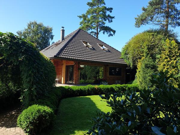 BITTE Three Bedroom Design Cottage, Забронировать Дом для отпуска Виллы Юрмалы, Вилла