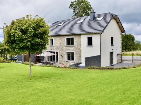 Holiday Home in Manhay near Ski Area