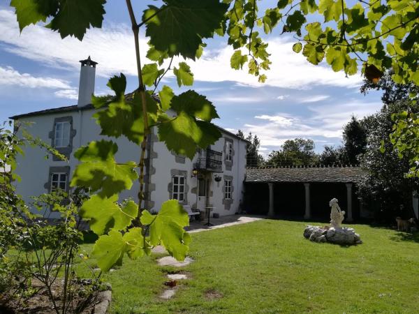 Casa Oute, Забронировать Загородный дом Отели Sobrada с бассейном, Бассейн