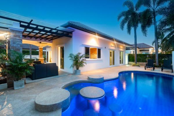 Orchid Paradise Homes OPV 15, Забронировать Вилла Отели Прачуапкхирикхан с парковкой, Парковка