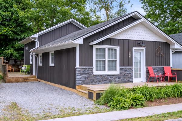 Sandy Cove Cottage, Забронировать Дом для отпуска Кристал-Бич Онтарио