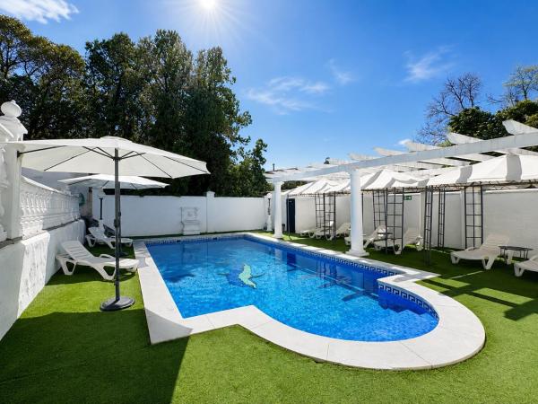 Hostal El Brillante - Alojamientos El Duque, Забронировать Дом для отпуска Виллы Cordoba Province, Вилла