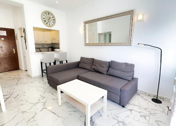 SKOL 424 Stunning One-bedroom apartment with sea views